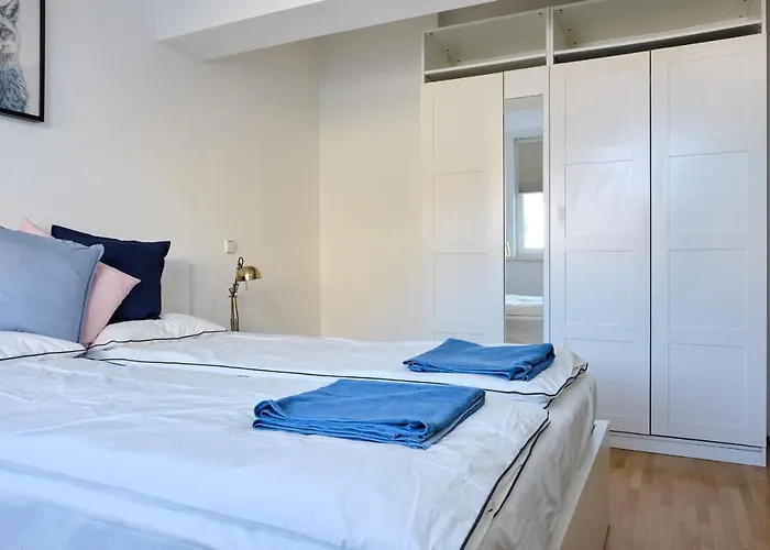 Experience Apartment *